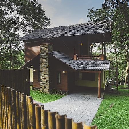 Riverine Springs Wadakkanchery Екстер'єр фото